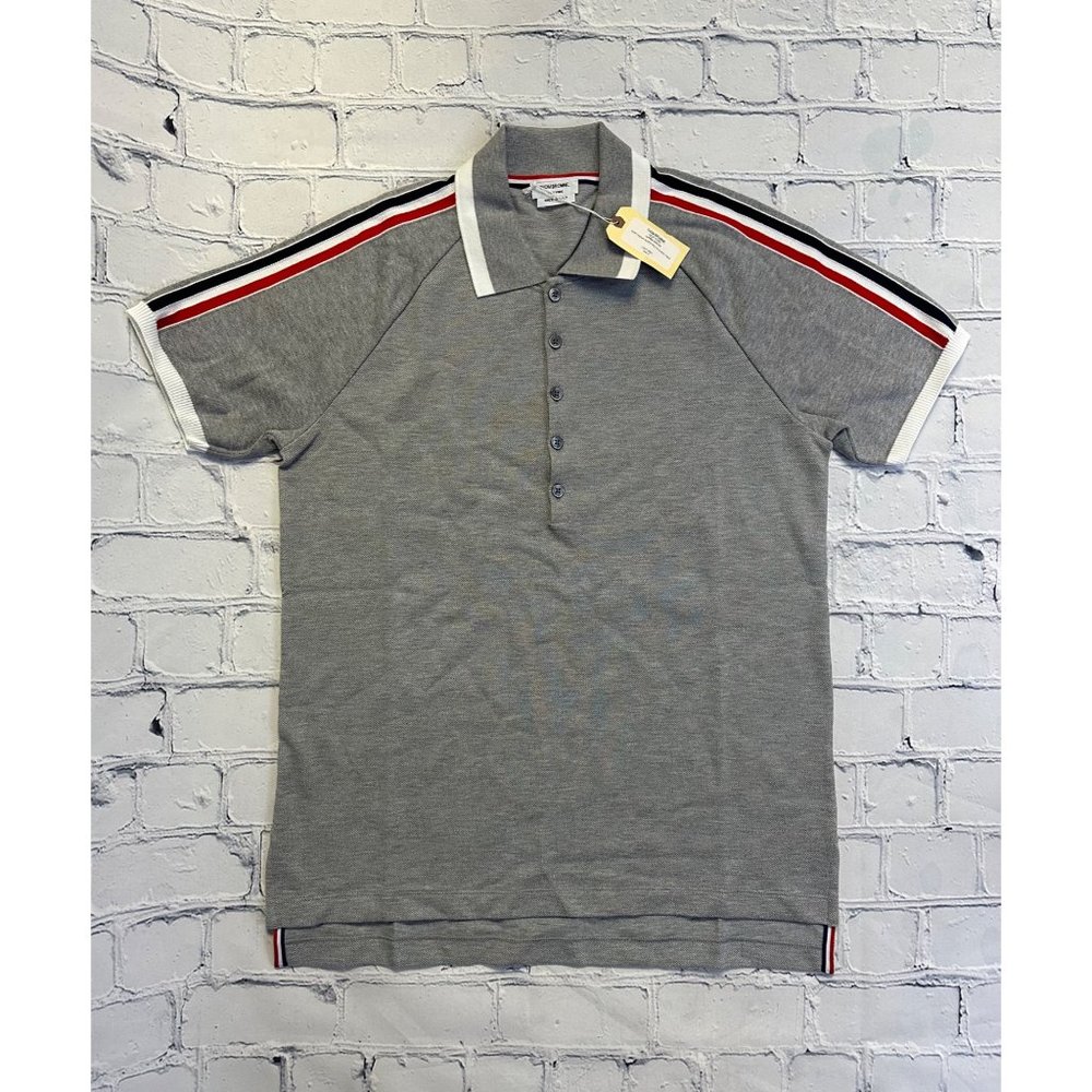 Thom Browne New York Short Raglan Sleeve Polo in classic Pique
